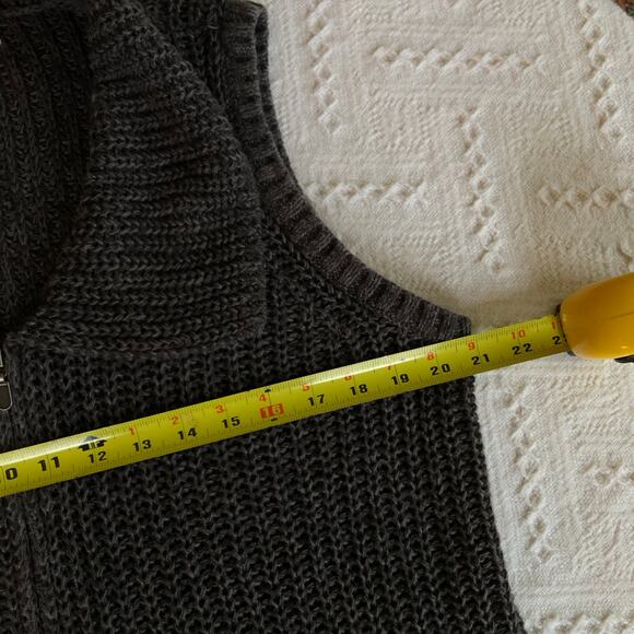 Christopher & Banks C.J. Chunky Knit Sweater Vest Gray Collared Zip Front 1X - Picture 9 of 11